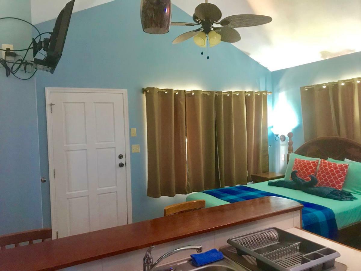 Tilt-Ta-Dock Resort Belize Corozal Exteriör bild